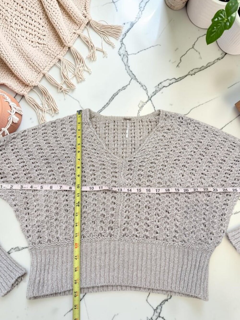 Free People Best of You V-Neck Sweater Size Medium Neutral Color Retail $128 - Picture 4 of 11